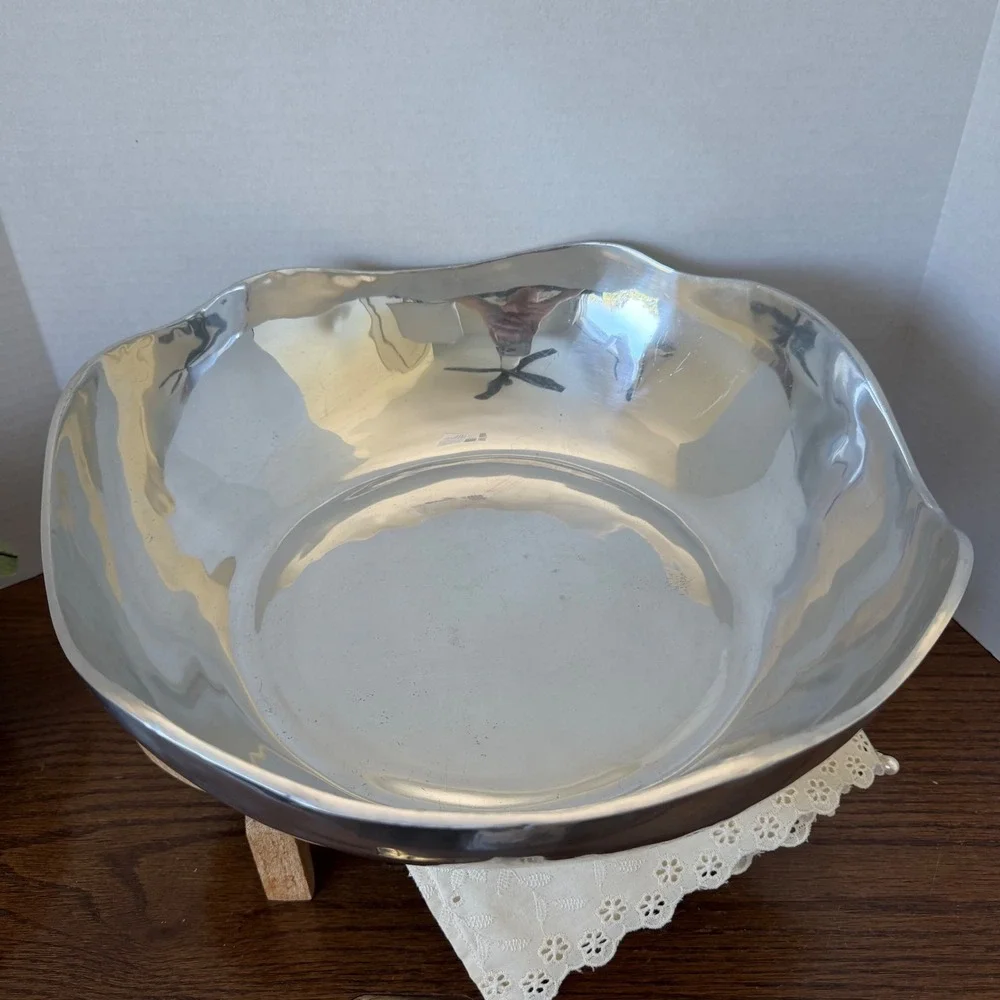 Vintage‎ Polished Aluminum Serving Bowl Organic Wavy Rim Silver Centerpiece 14in